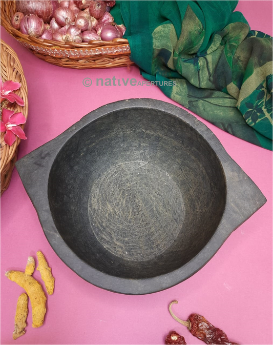 Soapstone Kalchatti / Maakal chatti / Soapstone stock pot (conditioned)