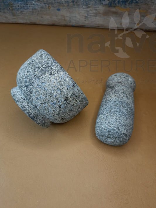 Hard stone Mortar & Pestle / Uthukuli Idi Kallu