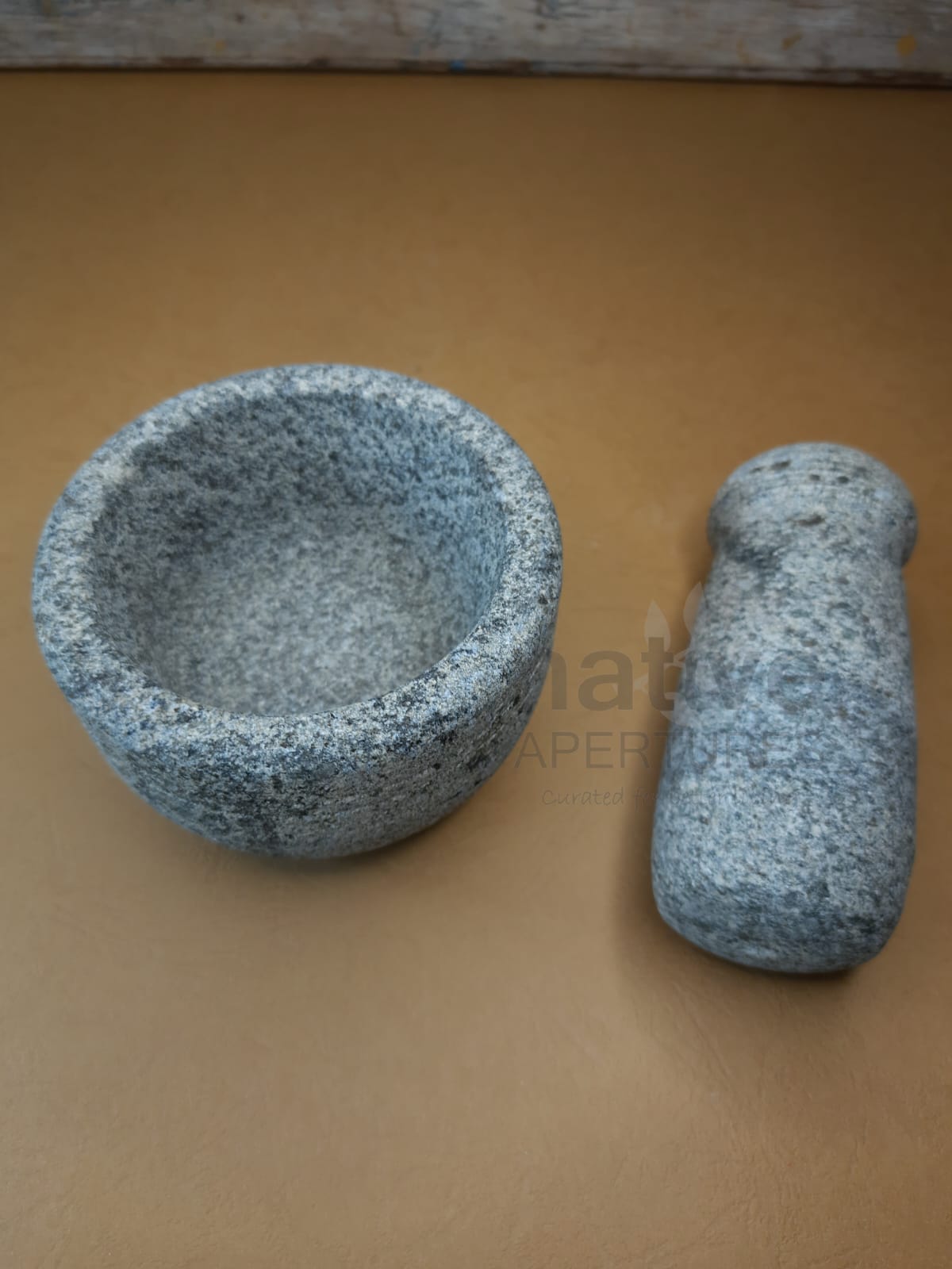 Hard stone Mortar & Pestle / Uthukuli Idi Kallu